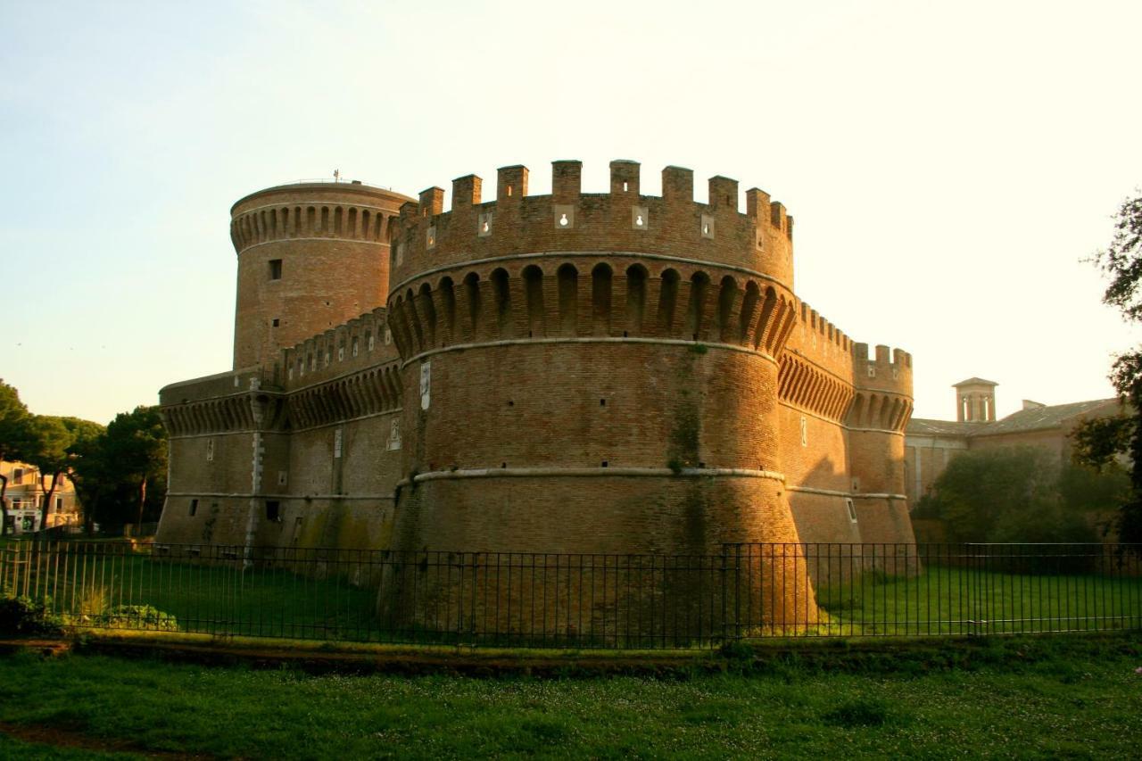 Apartament Open Space On The Sea Of Rome !:) Lido di Ostia Zewnętrze zdjęcie